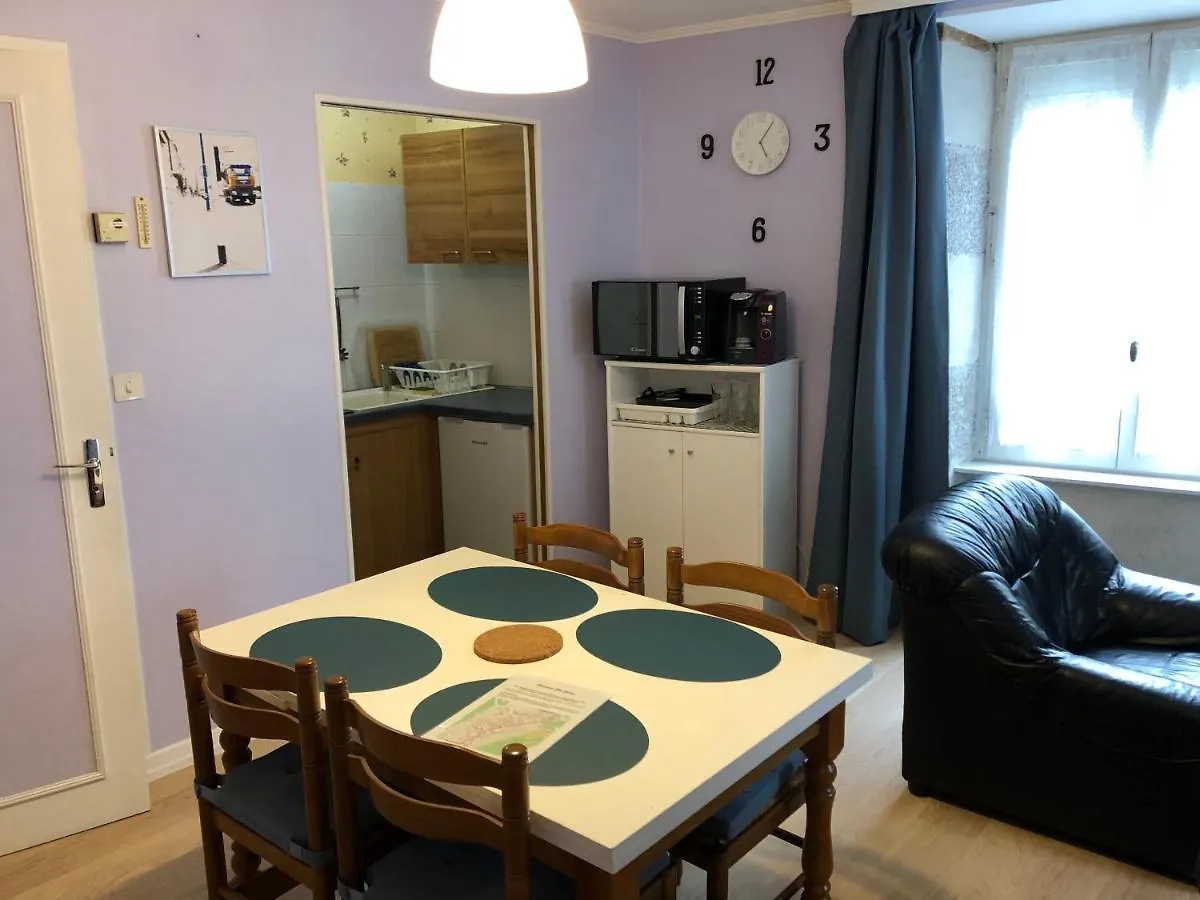 Chez Gustou Apartment Chaudes-Aigues 0*,  France